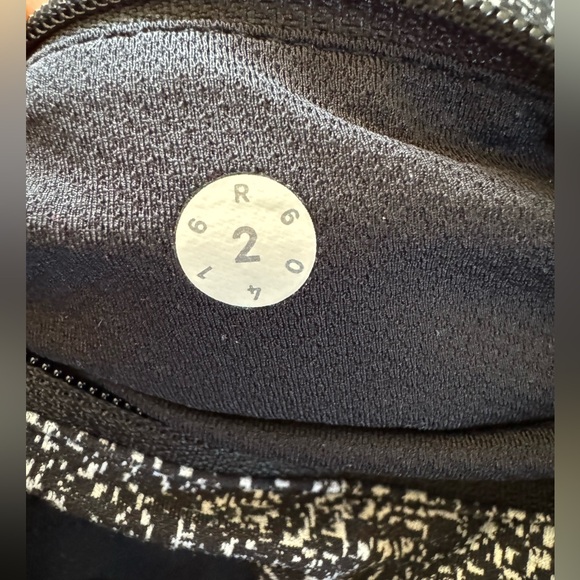 Lululemon Athletica Set Jacket Size 4, Pants Size 2 - Picture 12 of 12